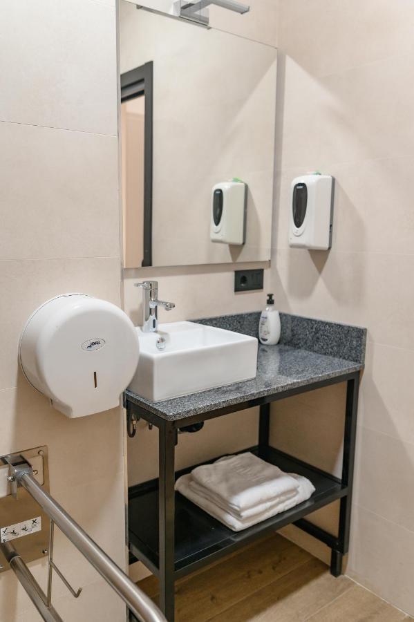 Vad Hostel Alicante - Youth Hostel Age Limit 18-49 エクステリア 写真
